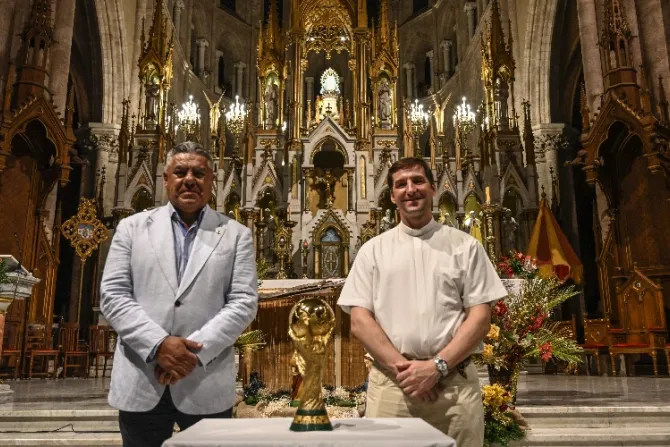 La Virgen y la selección dan esperanza a los argentinos, afirmó sacerdote de Luján