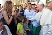 Viernes de la Misericordia: Visita sorpresa del Papa Francisco a personas con discapacidad