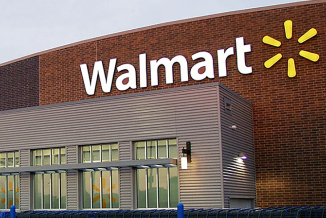  Exorcista critica a Walmart por ofrecer más de 400 artículos demoníacos por internet