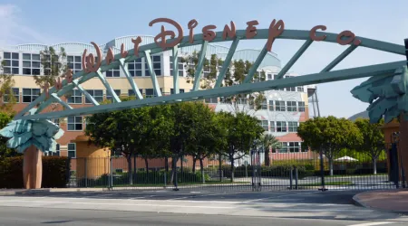 En Disney está prohibida la palabra “Dios”, admiten compositores de música de Frozen