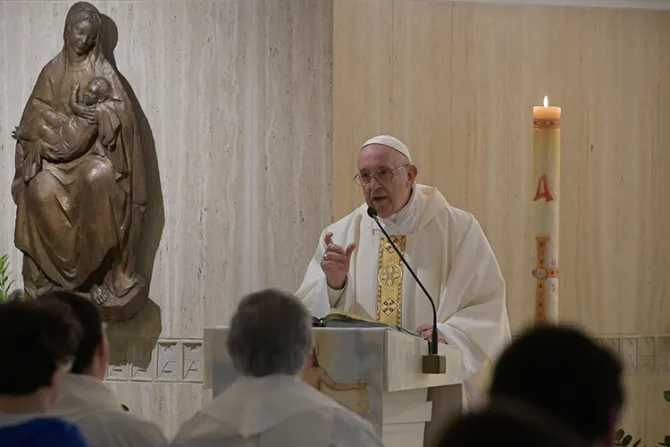 El Papa exhorta a diferenciar entre el Espíritu Santo y el espíritu del mundo