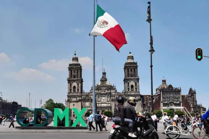 ¿Cómo organizar maratón de confesiones en la Catedral de México en días de coronavirus?