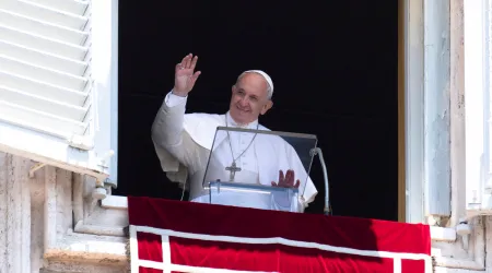 Papa Francisco explica en el Ángelus el mensaje actual de la parábola del buen samaritano