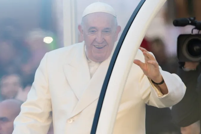 El Papa acerca a los altares a Beata italiana y declara 5 nuevos Venerables