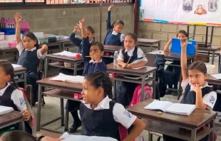 Un día de clases en el colegio Nuestra Señora del Encuentro en Caracas. Crédito: Andrés Henríquez / ACI Prensa