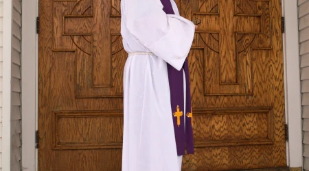 Sacerdote de Tampico es investigado por abuso de menores en Chicago, Estados Unidos