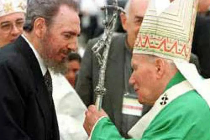 Fidel Castro fue el líder que mejor se preparó para recibir a Juan Pablo II 