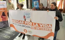 Entrega de firmas contra el aborto en Aguascalientes.