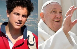 Carlo Acutis y el Papa Francisco Crédito: carloacutis.com/ Vatican Media
