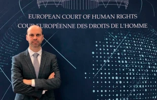 Jean-Paul Van De Walle, abogado de ADF Internacional, en la sede del Tribunal Europeo de Derechos Humanos. Crédito: ADF Internacional.