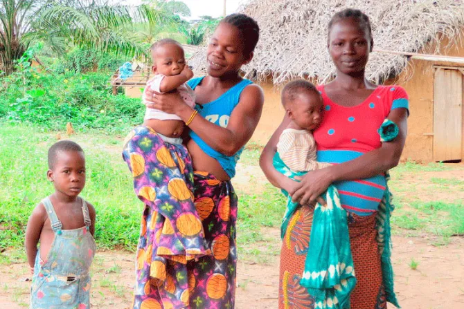 Católicos de África resisten a políticas a favor del aborto y anticonceptivos