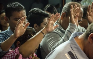 Imagen referencial de un acto de labanza. Crédito: Pixabay.