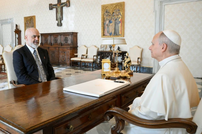 El Papa recibe a Edi Rama en el Vaticano