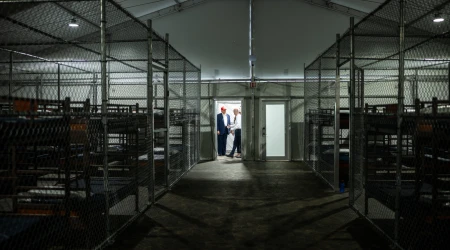 Centro de detención “Alligator Alcatraz” en Florida