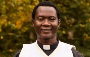 P. Alphonsus Farina, sacerdote nigeriano que estuvo secuestrado 51 días. Crédito: ACN.