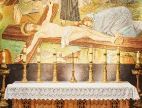 Por esta razón ha sido retirado el altar católico de la crucifixión de la Basílica del Santo Sepulcro