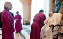El Papa Francisco se reúne con anglicanos en el Vaticano este 2 de mayo