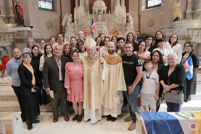 Mons. Nelson Pérez,