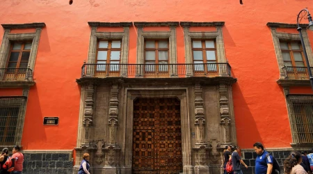 En este lugar se estampó la imagen de la Virgen de Guadalupe