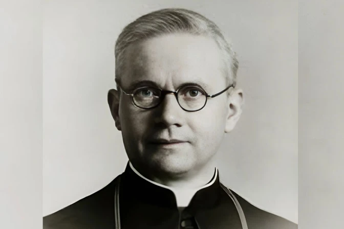 Foto de Mons. Eduard Profittlich, arzobispo jesuita alemán que va a ser beatificado.