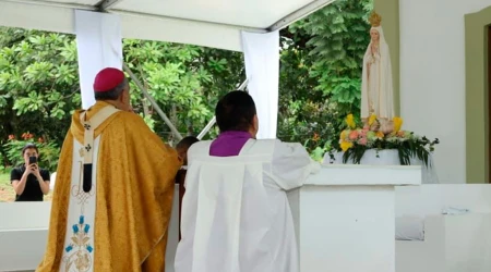 Arzobispo consagra la réplica de la Capilla de las Apariciones de la Virgen de Fátima en Panamá, el sábado 15 de noviembre en el barrio de Clayton.
