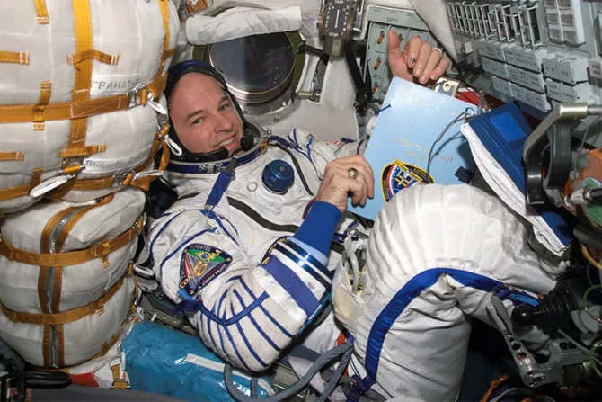 Astronauta de la NASA: La ciencia no contradice al cristianismo