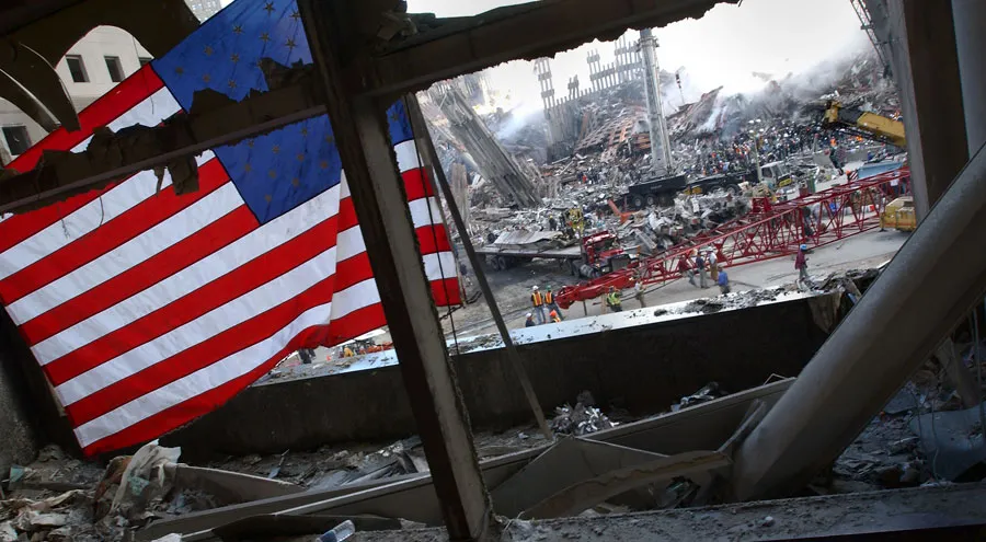 Escombros del World Trade Center, tras atentado. Foto: U.S. Navy / Periodista de 1a Clase Preston Keres / Dominio Público?w=200&h=150