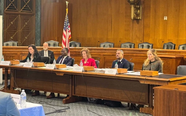La Comisión de Estados Unidos para la Libertad Religiosa Internacional (USCIRF) escucha testimonios el 13 de enero de 2026. Crédito: Tessa Gervasini/CNA.