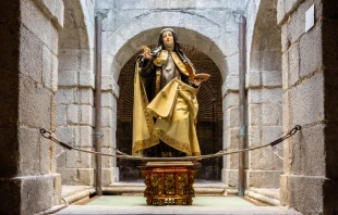 Escultura de "Santa Teresa" por Gregorio Fernández en el Museo y casa de Santa Teresa de Ávila. Crédito: Aleksandra Tokarz / Shutterstock