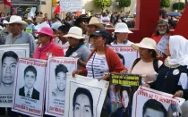 Marcha exigiendo justicia para los 43 desaparecidos de Ayotzinapa en 2015.