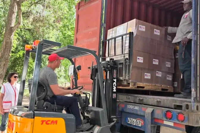 Parte de la ayuda humanitaria enviada por Estados Unidos a Cuba