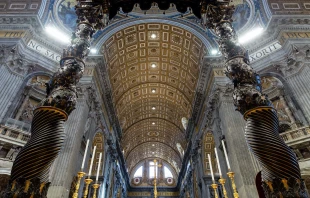Imagen del baldaquino de Bernini en la Basílica de San Pedro del Vaticano Crédito: Daniel Ibáñez/ACI Prensa