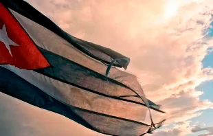 Bandera-Cuba_Flickr-Alex-Graves-(CC-BY-2.0)_210324_110624 Crédito: Flickr Alex Graves (CC-BY-2.0).