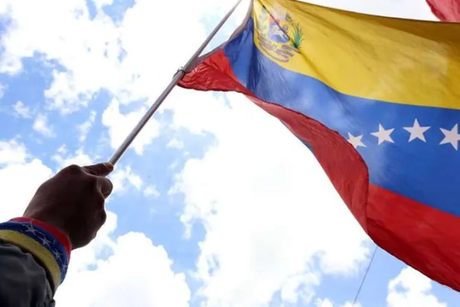 Sacerdotes venezolanos buscan ayuda para su país