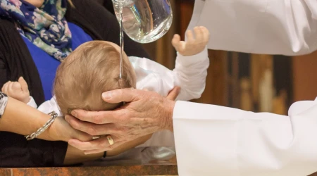 Imagen referencial de un bautizo.