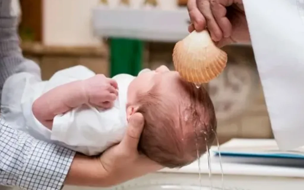 Imagen referencial de un Bautizo?w=200&h=150