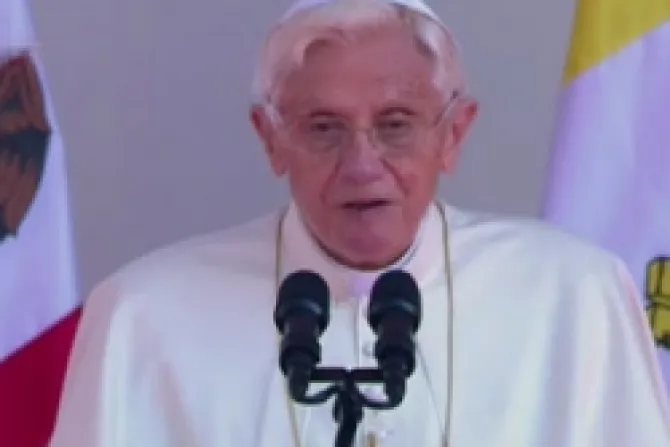 Benedicto XVI se despide de México: "¡Queden con Dios! Adiós, hasta siempre en el amor de Cristo"
