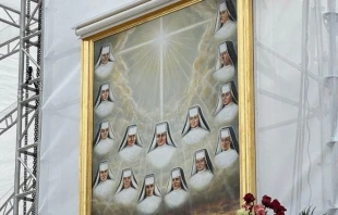 Imagen oficial de laven la misa del rito de beatificación, el 31 de mayo de 2025. Crédito: Vatican Media