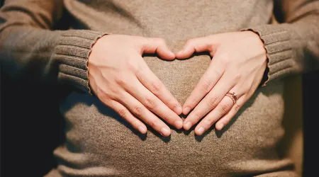 Senado de Iowa aprueba prohibir el aborto al detectarse latidos del corazón