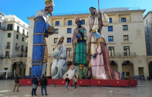 El Belén Gigante en la plaza del Ayuntamiento, Alicante. Crédito: Varondán - Wikimedia Commons CC BY-SA 4.0