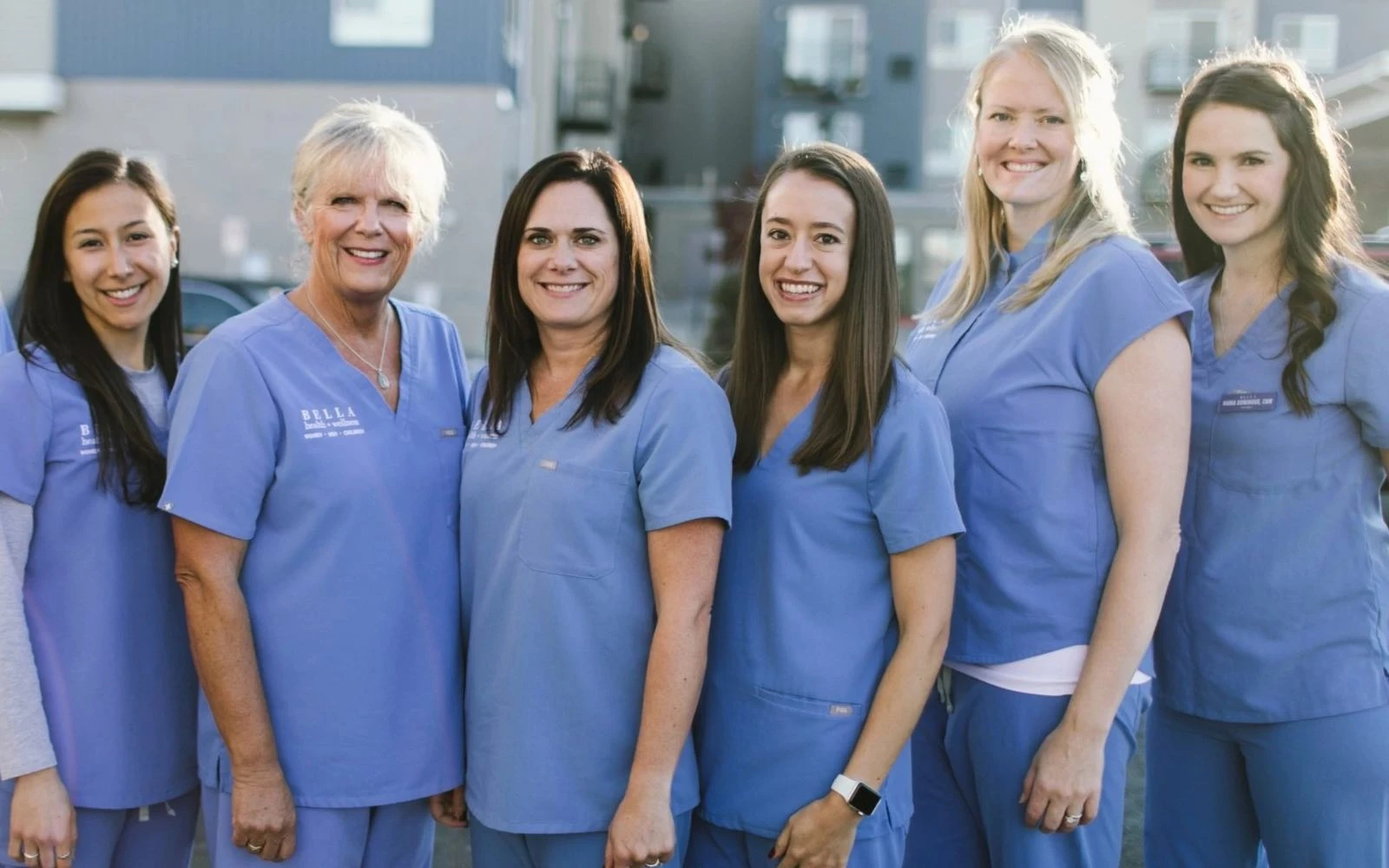 Profesionales de la salud en la clínica provida Bella Health and Wellness, con sede en Colorado.?w=200&h=150