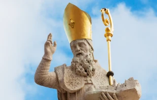 San Blas dando la bendición Crédito: Mikolaj Cepil - Shutterstock