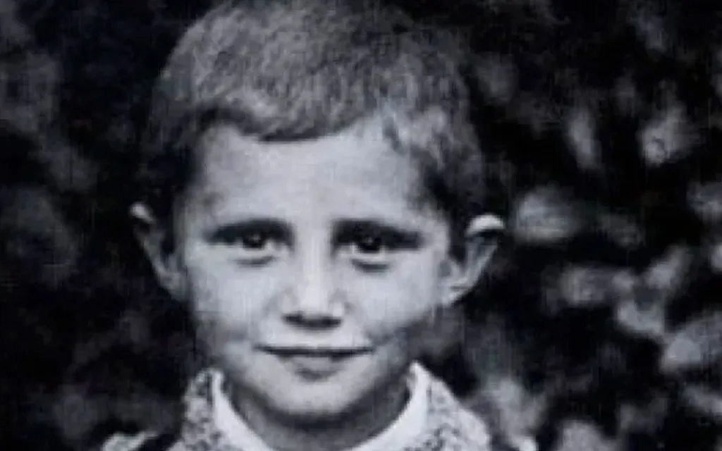 Joseph Ratzinger, luego Papa Benedicto XVI, cuando era niño.?w=200&h=150