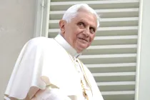 Benedicto XVI, 21 de abril de 2007 en Vigevano, Italia.
