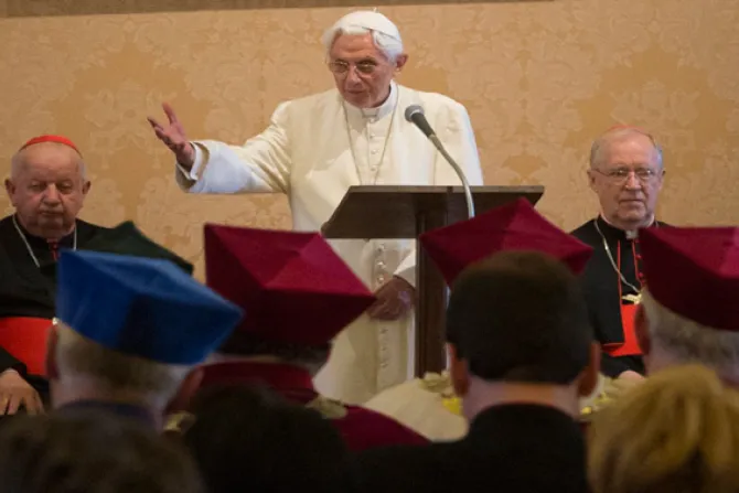 Benedicto XVI: La música sacra no puede desaparecer de la liturgia