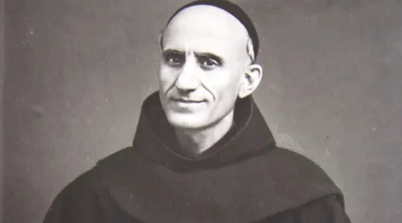 P. Berardo Atonna, sacerdote franciscano.