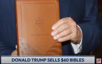 Donald Trump anunció su proyecto de Biblia en las redes sociales durante la Semana Santa y dijo que se asoció con el cantante de country Lee Greenwood en la iniciativa.