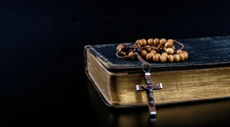 Biblia y Rosario