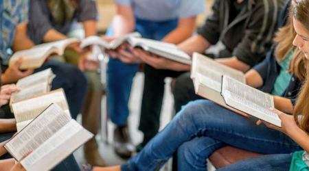 Iglesia Católica considera innecesario el Día Nacional de la Biblia creado por Congreso de Guatemala