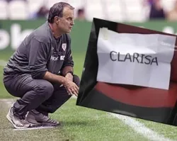Marcelo Bielsa y el letrero en el que escribió "clarisa"?w=200&h=150
